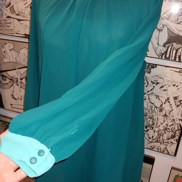 ⏬CLEARANCE ITEM: Two tone Oversized Sheer Blouse Mint GreenTop - Picture 2 of 7